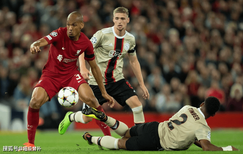 这一脚我踢爆了整个球坛 这一脚我踢爆了整个球坛